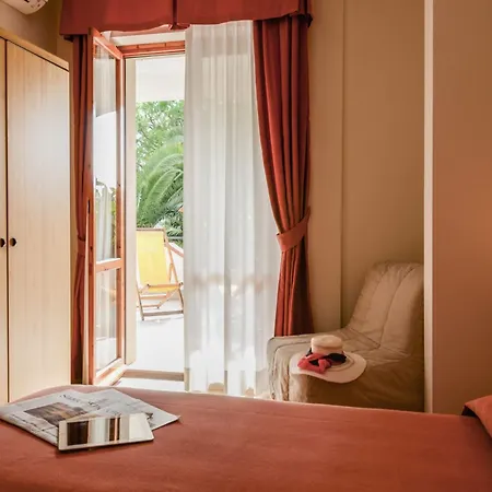 Lejlighed Pretty In Pietra Ligure